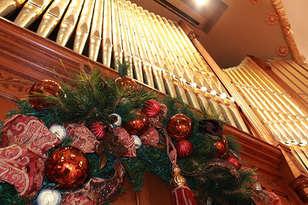 Grand Hall Holiday Decoration