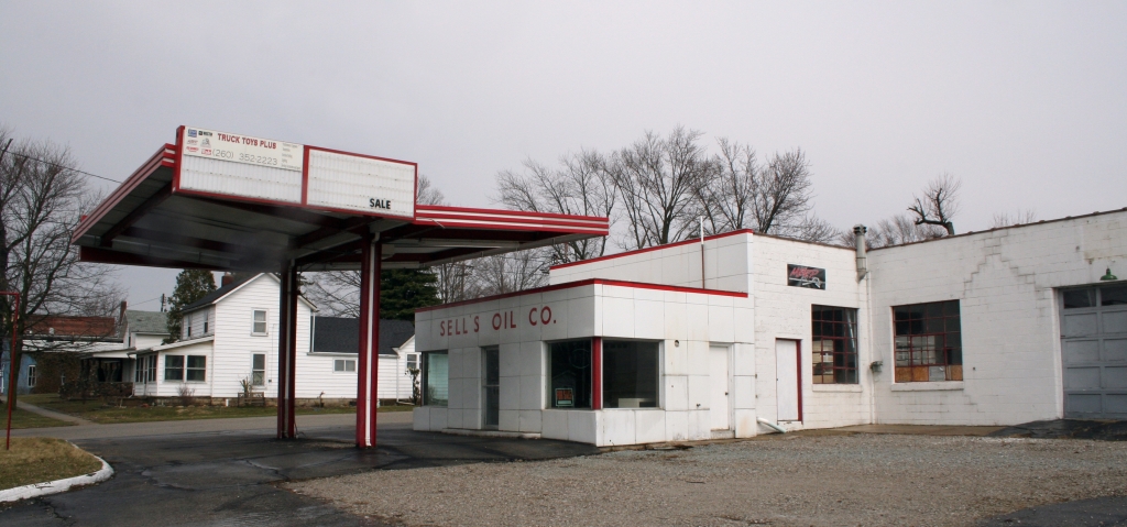 NRO SellsOil_SilverLake