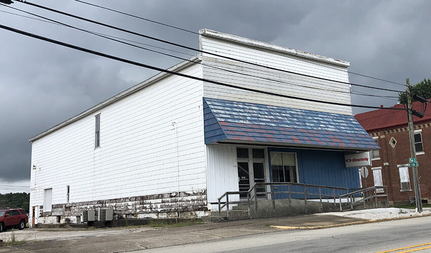 Ferdinand Mercantile before rehab