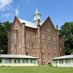 College Hall, Merom