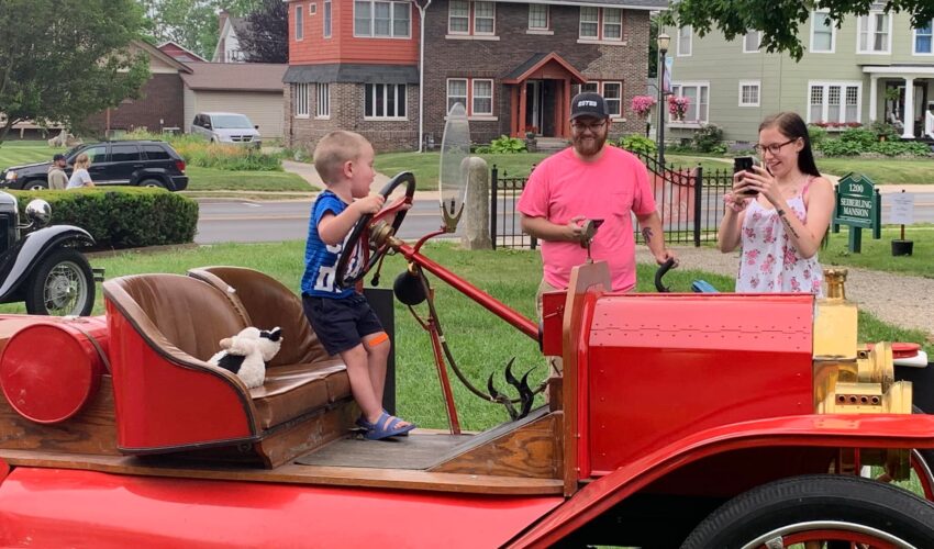 Mr. Kingston's Auto Exhibition hosted at Kokomo's Seiberling Mansion. Courtesy Howard County Historical Society.