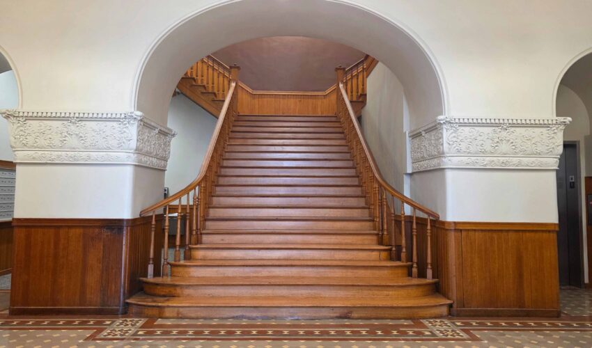 Rehabilitation of the Pulaski County Courthouse transformed interior spaces while restoring historic features. PHOTO: Todd Zeiger